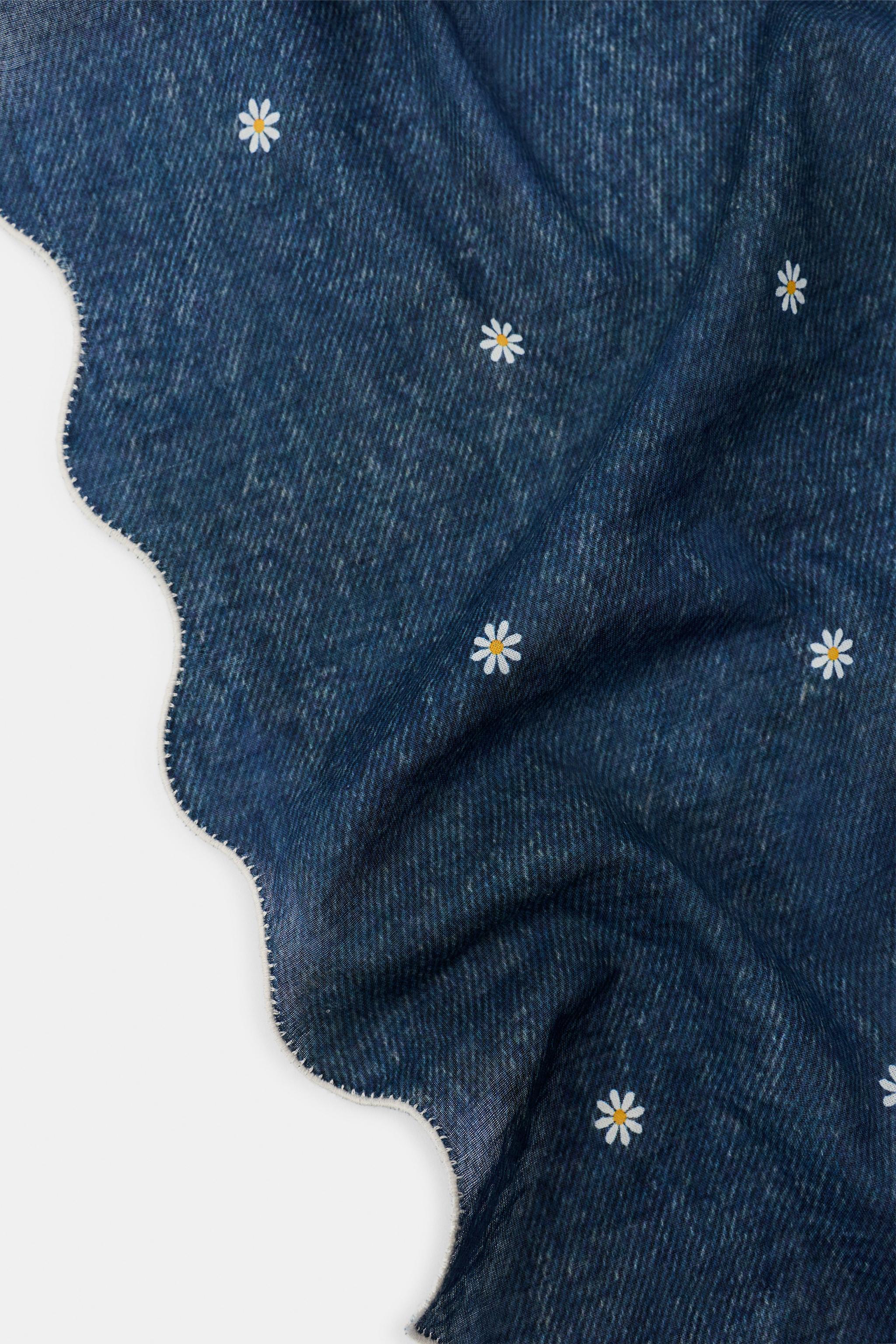 FAUX DENIM DAISY SCARF